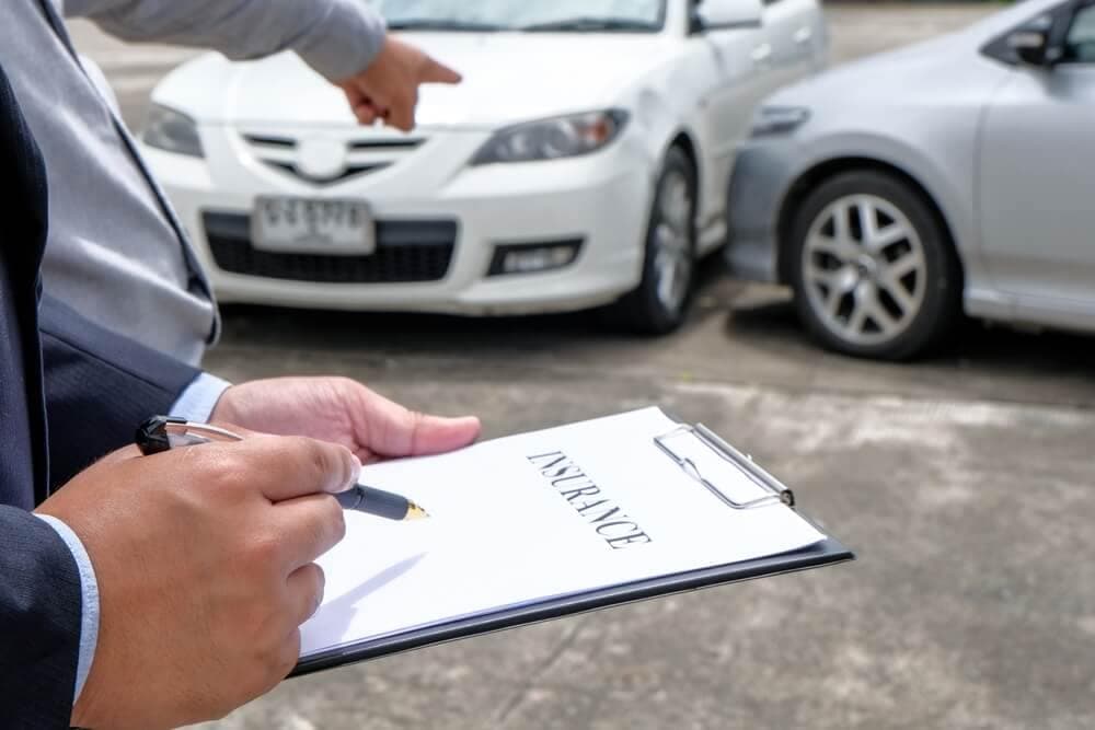 Auto Insurance Guide: How to Compare Quotes, Coverage, and Cost Factors in the U.S.
